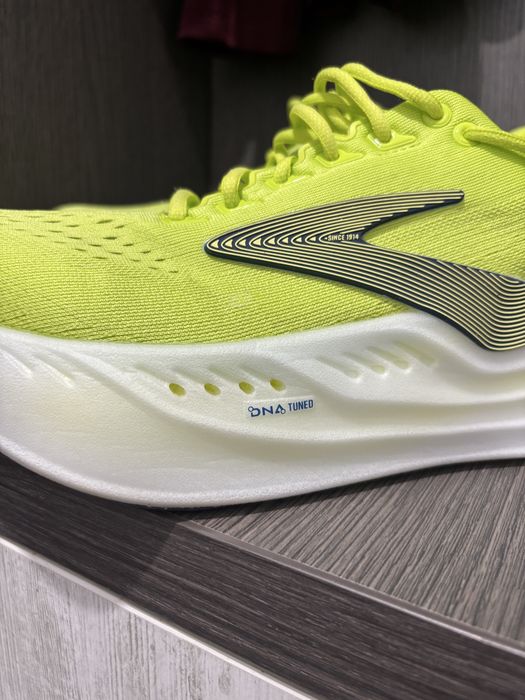 adidasi brooks glycerin max