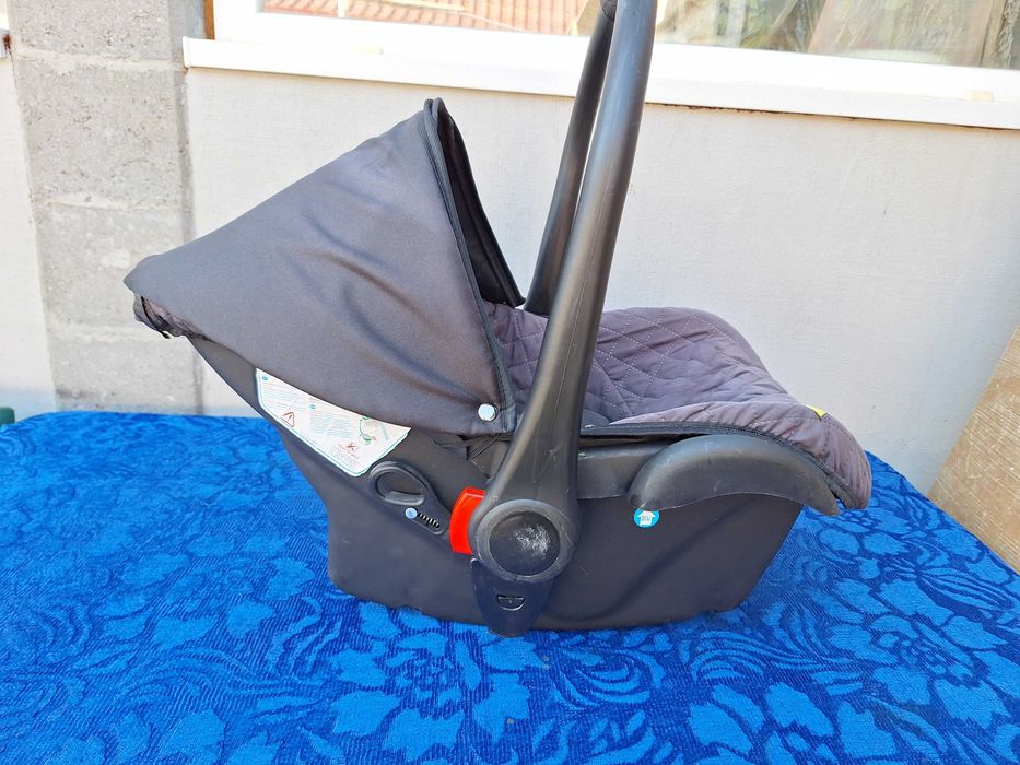 **Karwala Black One | scoica scaun auto copii 0 - 13 kg