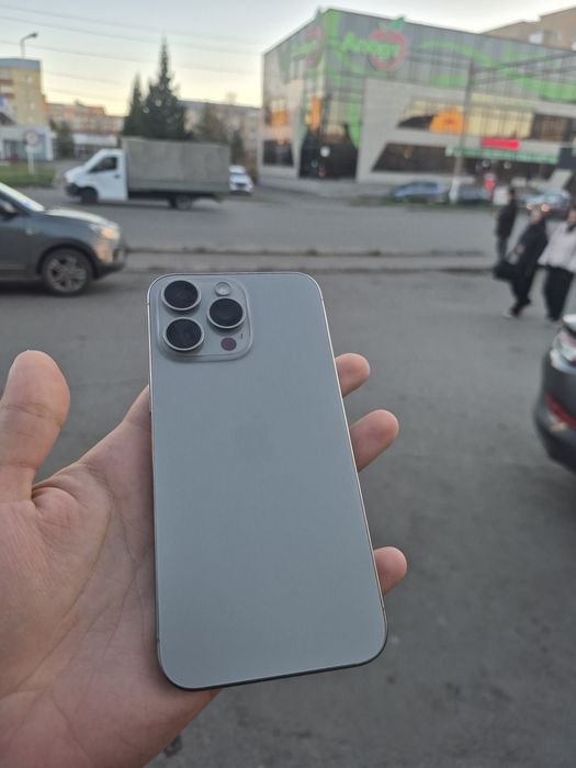 Продам iphone 15 Pro Max 256