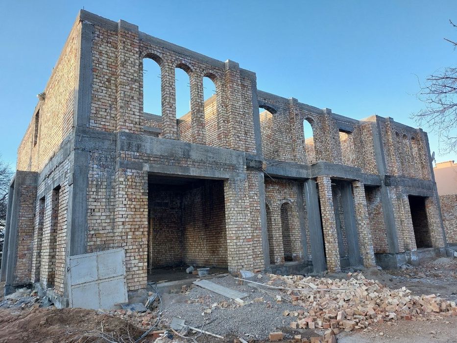 Нолдан кришасигача уй ва бошк,а иморатлар к,урамиз