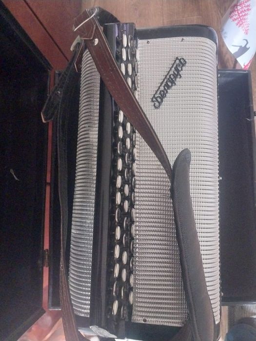 Продам Баян в отличном состояние