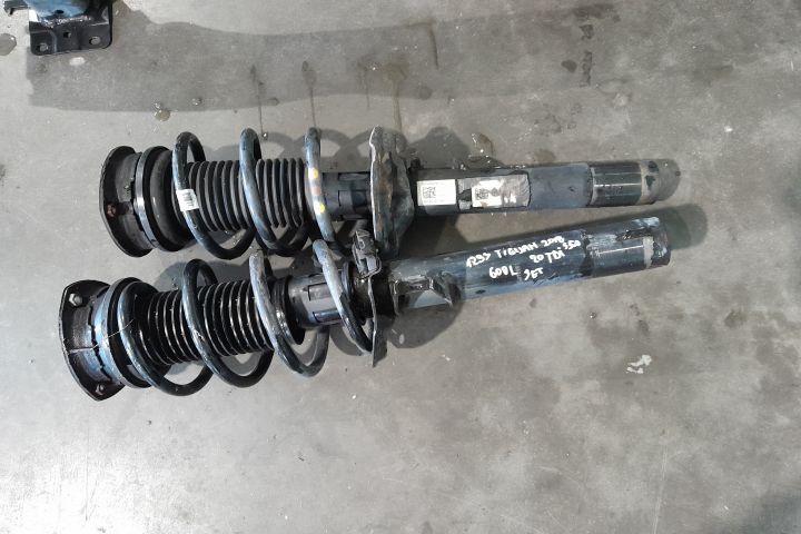 SET AMORTIZOARE FATA 5QF412021GN 5QF412021GN Volkswagen VW Tiguan a 2