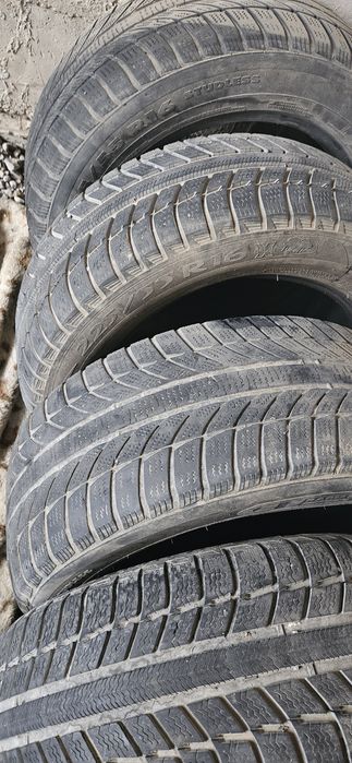 Балон 225 55 р 16 пакришка