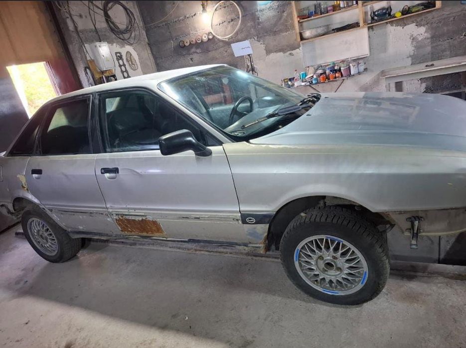 Продам Ауди 80 б3