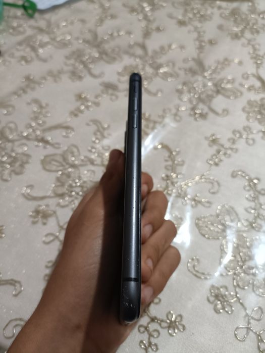 Iphone 11 128 gb sotiladi!