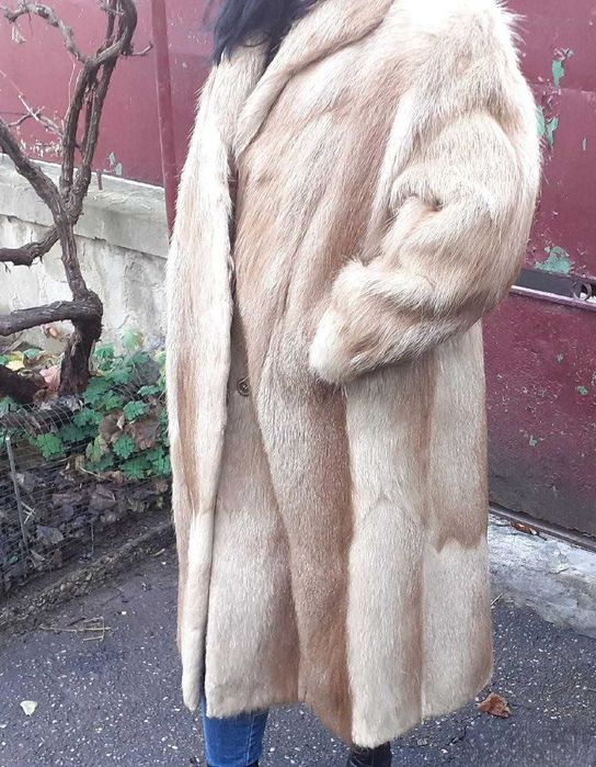 Haină Lungă din Blană Naturală de Nutrie damă