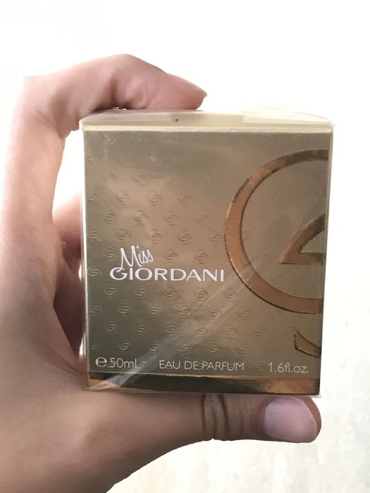 Парфюм Miss GIORDANI