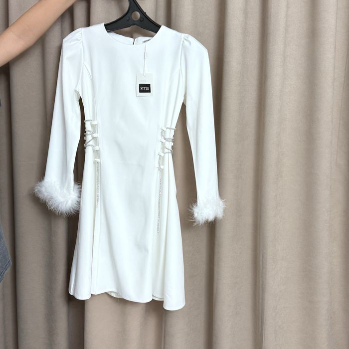 Продам новое платье