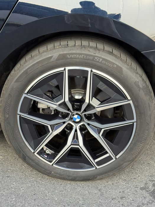Bmw i5 35L/10.000km probeg