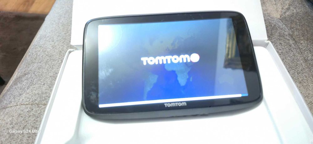 Навигация Tomtom Go 6200