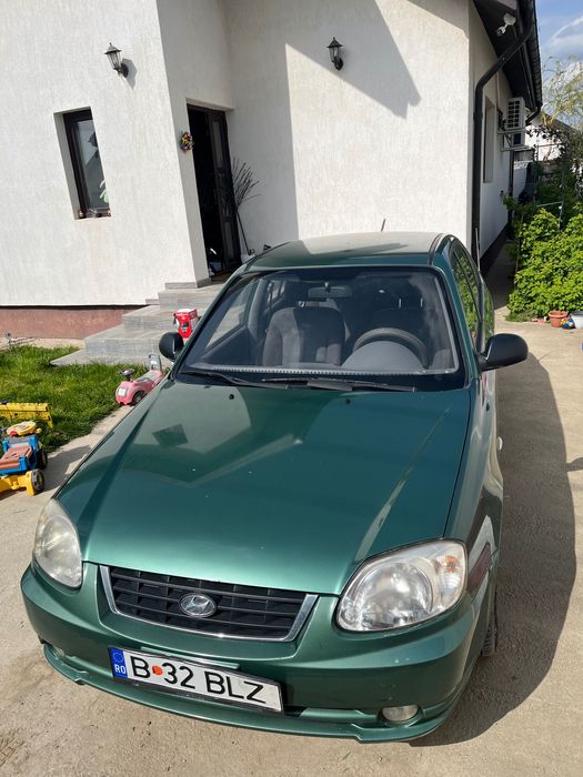 Vând Hyundai Accent
