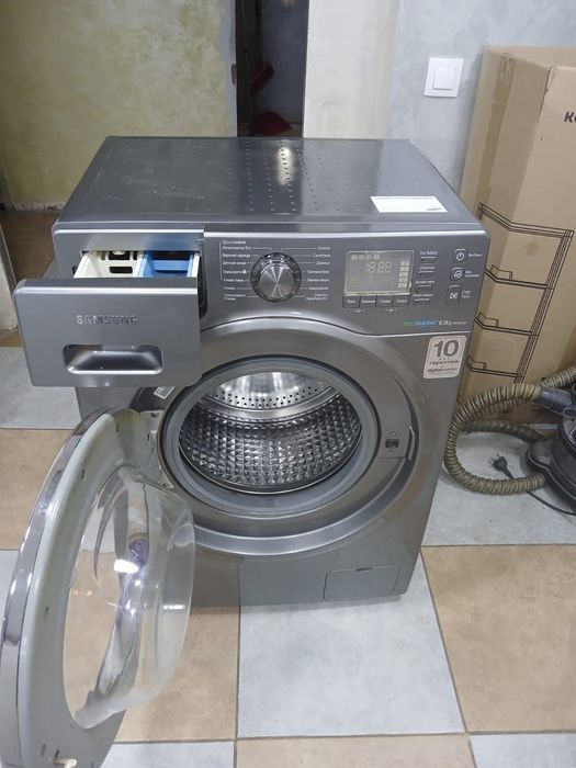 Продам стиральную машинку