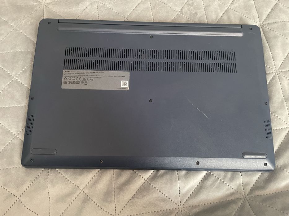 Lenovo IdeaPad Slim 3 15IAN8 | Intel N100 | 15.6 FHD | Windows 11 | Ca nou”