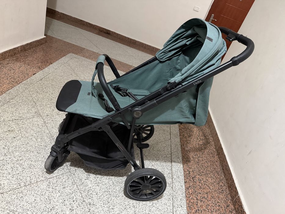 Детская коляска срочно продам