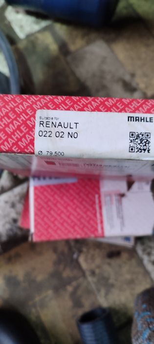 Запчасти на Рено