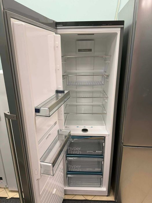 Хладилник Siemens с голям размер с 0°C зона, неръждаема стомана