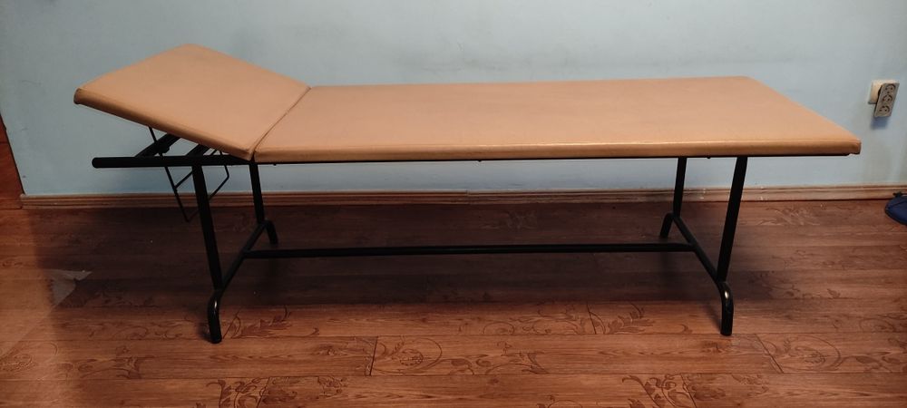 Продажа кушетки.