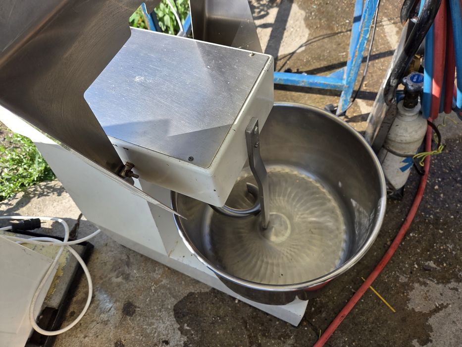 Mixer planetar, robot de legume, feliator