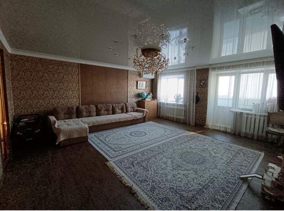 Продам меблированную 2 к квартиру в р-не Атлантиды!