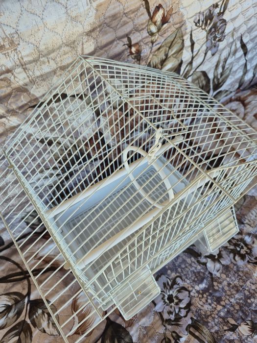 Клетки для попугаев