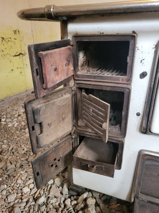 Печка на дърва и ток Металургия