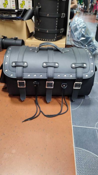 Нови кожен куфар дисаги за чопър рокер мотор мото багаж нови кожени