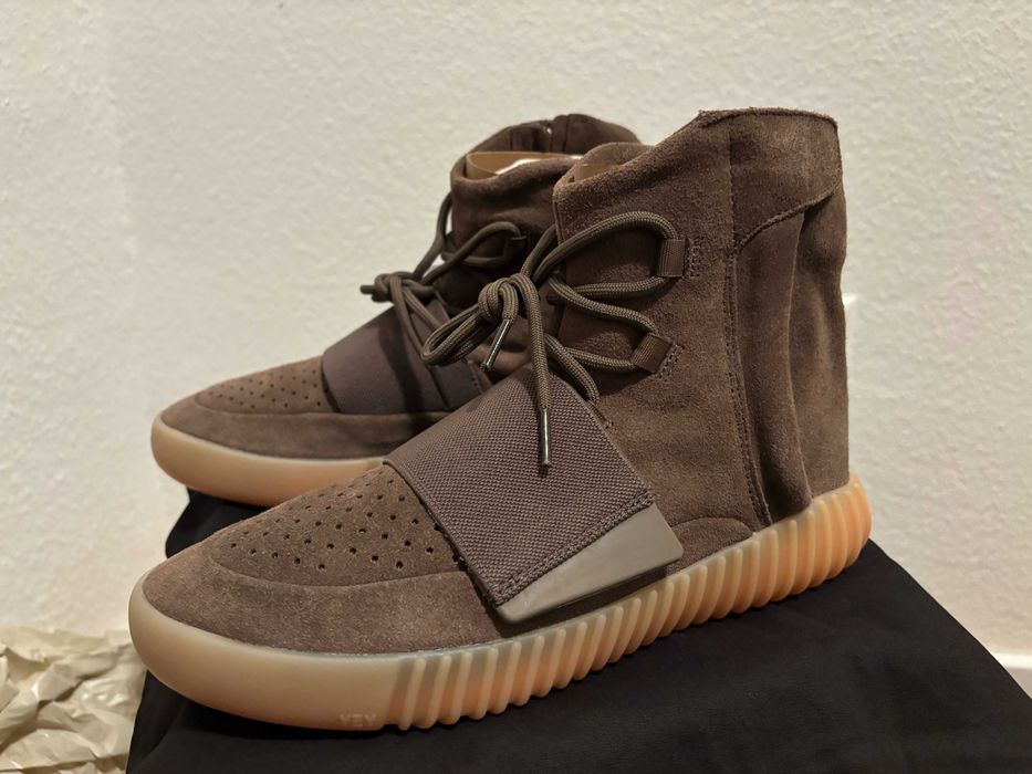 Yeezy Boost 750 BY2456 Чисто нови