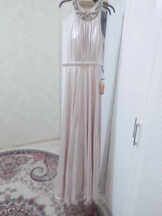 Вечерние платье. Новое.