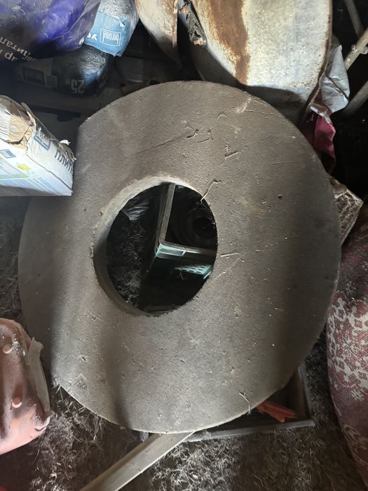 Продам точилку 1 м
