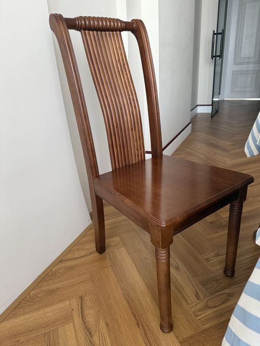 Стулья из массива бука