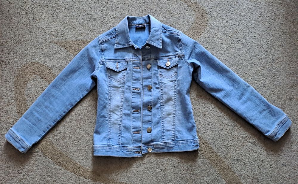 Весении куртки и пиджаки