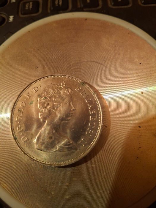 Vând monede Argint vechi Cu Elizabata a 2 și regele Ferdinand