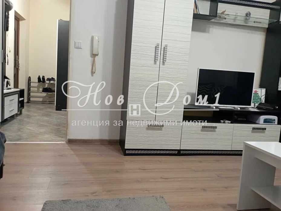 Дава се под наем Двустаен апартамент в Варна, Владислав Варненчик - 45 кв.м за 300 € - Снимка #1