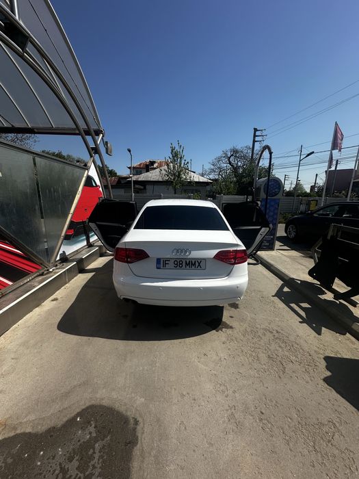 Vand Audi A4 B8//2009