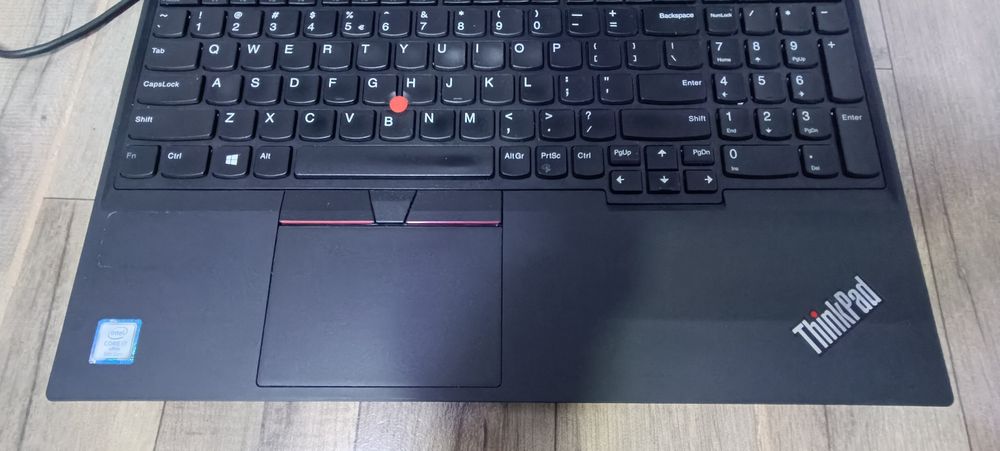 Lenovo thinkpad T590