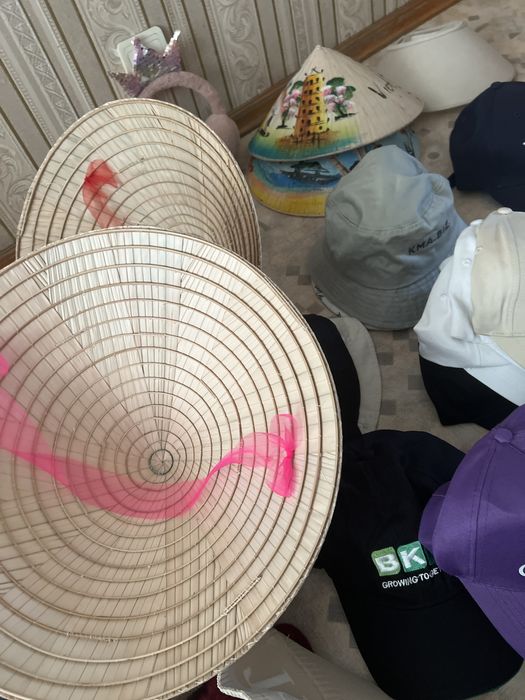 Кепки и панамы Новые