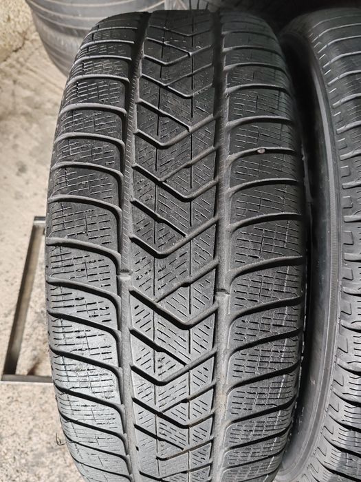 2 anvelope  235 60 18