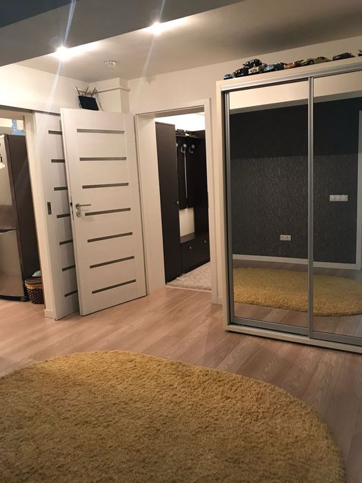 De închiriat: Apartament 3 camere, decomandat – Zona Centrală, Slatina