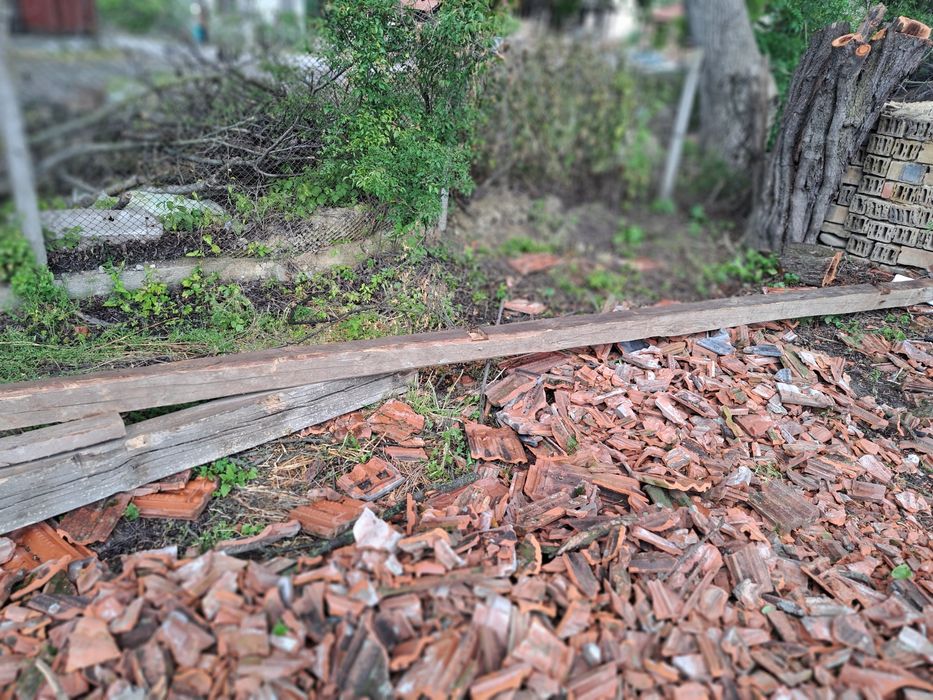 Стари греди и дъски