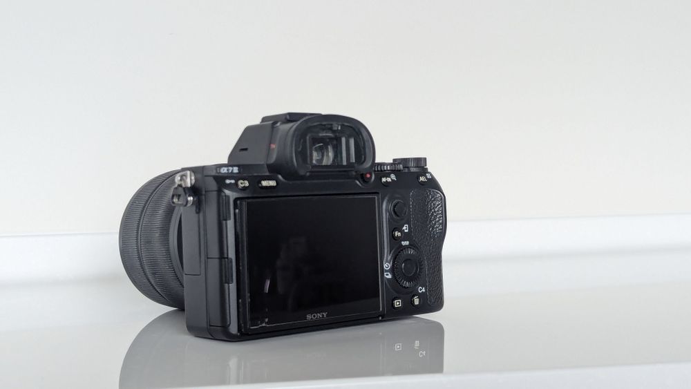 Продам Sony A 7III KIT с китовым объективом