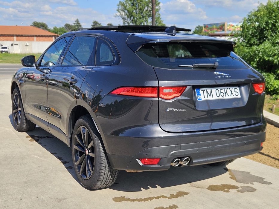 Jaguar F- Pace  2016,  2.0 D unic propietar.