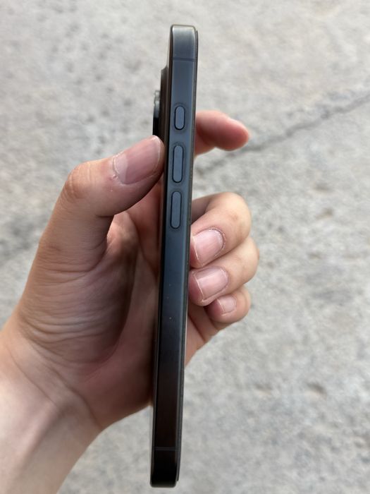 Iphone 16 pro черный