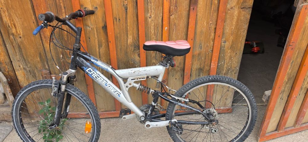 Vând bicicleta funcțională