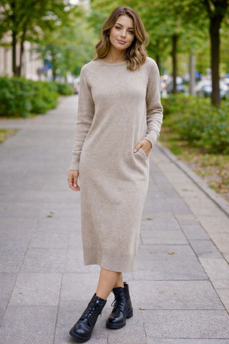 Платье трикотажное новое