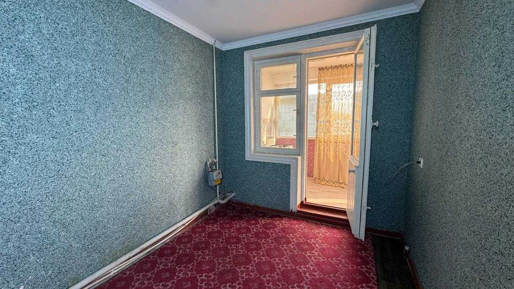 Киргили Гулшан магазини 2 қаватда 2 хонали квартира сотилади. ID: 1467