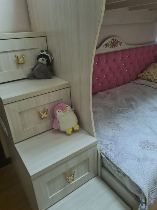 Кровать для девочек