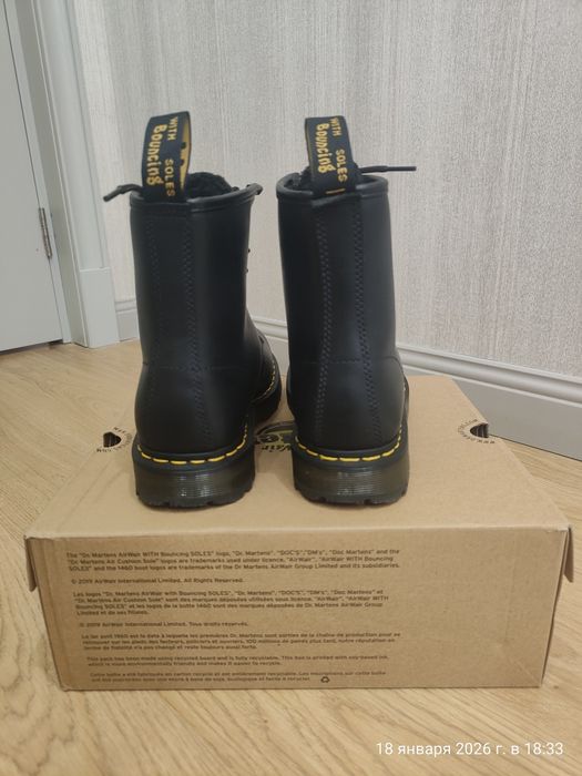 Зимние ботинки Dr. Martens с мехом.