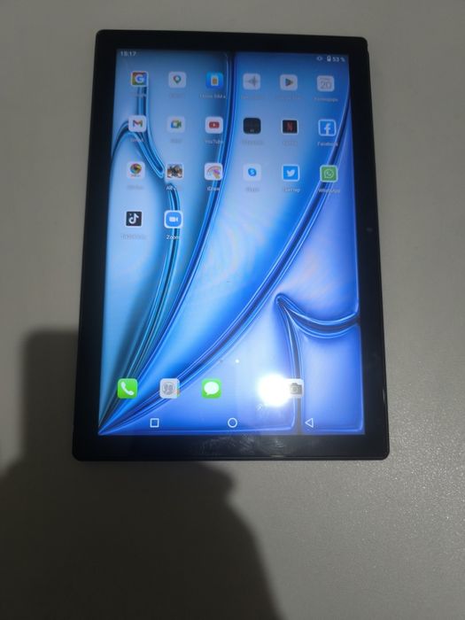 Продам планшет 10.1
