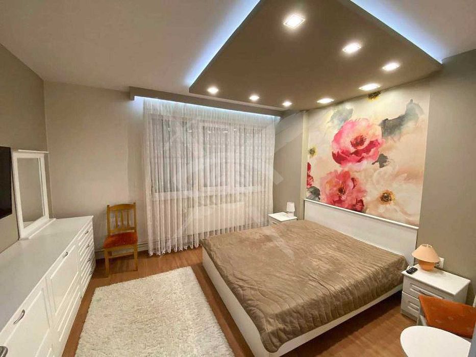 Дава се под наем Къща в с. Марково, Област Пловдив - 300 кв.м за 1795.2 € - Снимка #2