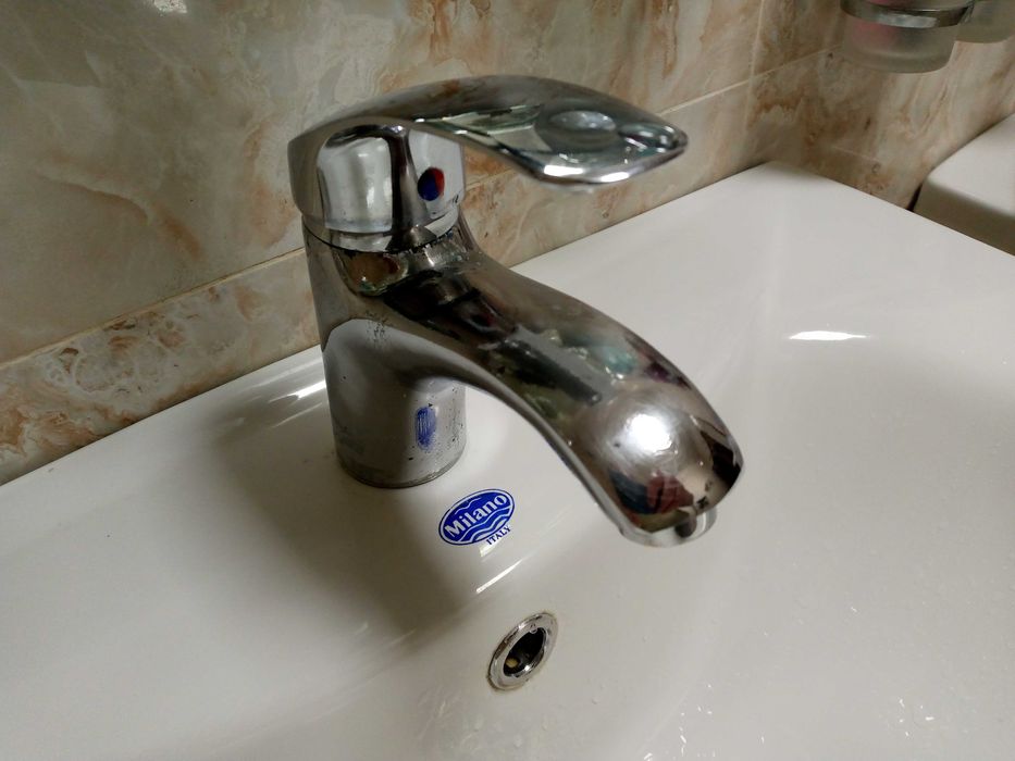 Smesitel sotiladi 130 ming. Смеситель для раковины Б/У Paffoni